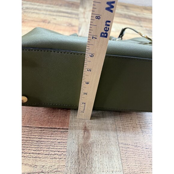 Michael Kors Savannah Large Leather Satchel Purse Green - Picture 8 of 16